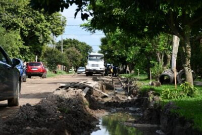 EL MUNICIPIO CONTINUA LAS OBRAS EN DIFERENTES BARRIOS DE ITUZAINGÓ 1